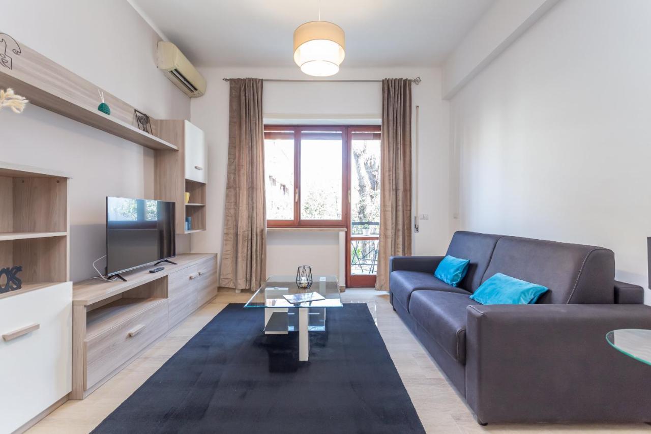 St Peter Cozy 2 Bdr Apartment With Garage Roma Esterno foto