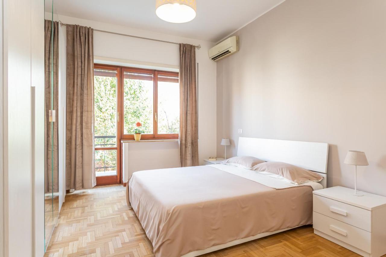 St Peter Cozy 2 Bdr Apartment With Garage Roma Esterno foto