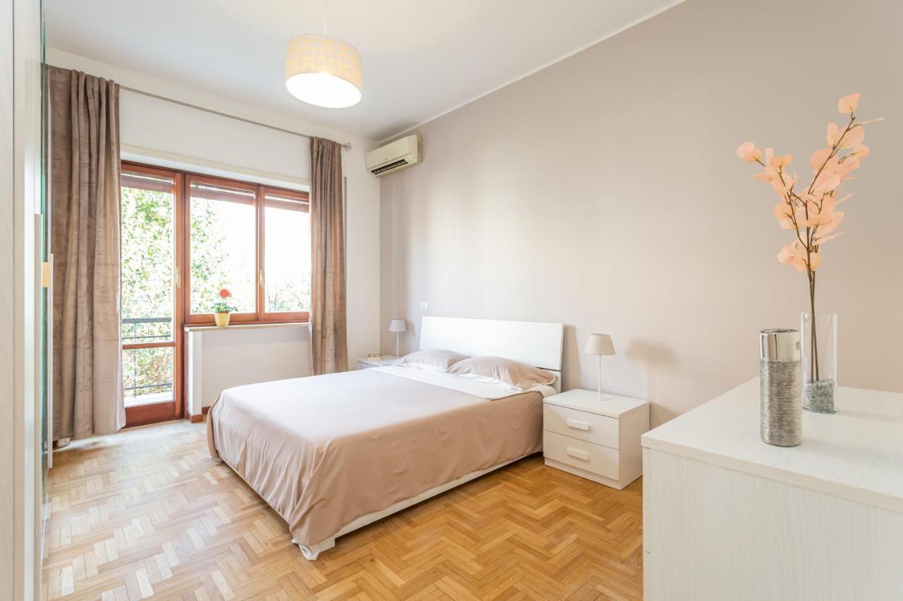 St Peter Cozy 2 Bdr Apartment With Garage Roma Esterno foto
