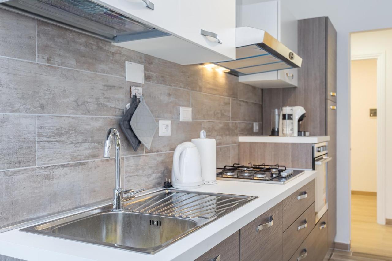 St Peter Cozy 2 Bdr Apartment With Garage Roma Esterno foto