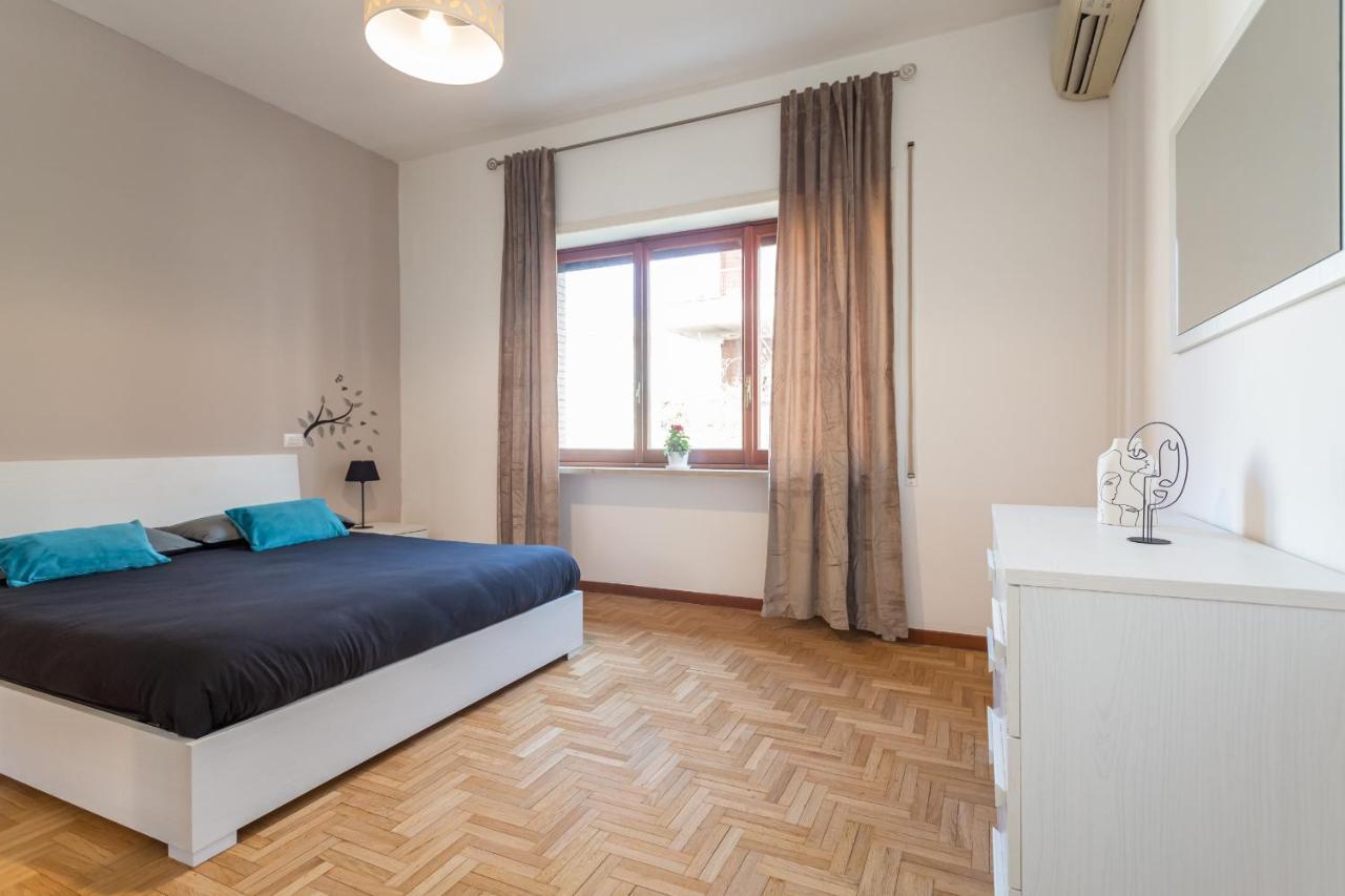 St Peter Cozy 2 Bdr Apartment With Garage Roma Esterno foto