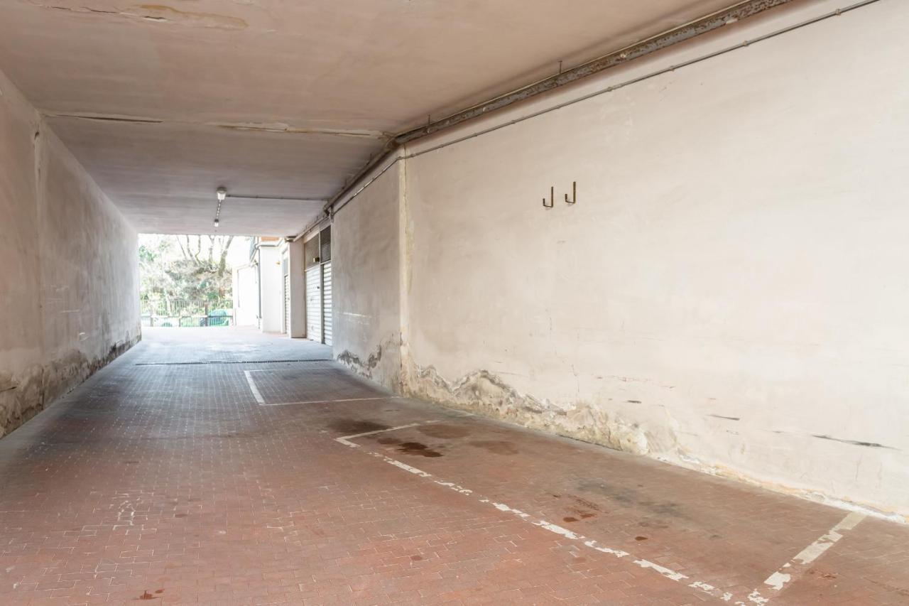 St Peter Cozy 2 Bdr Apartment With Garage Roma Esterno foto